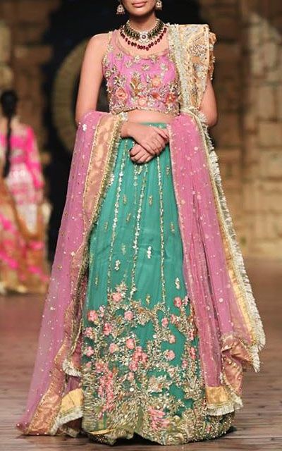 Wedding Dresses And Gowns - Buy Wedding Dresses And Gowns Online at Best  Prices In India | Flipkart.com