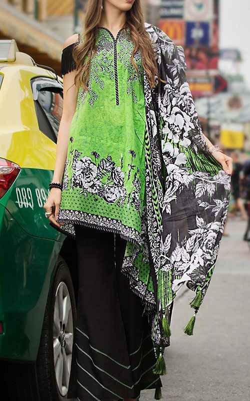 Pakistani Lawn clothes