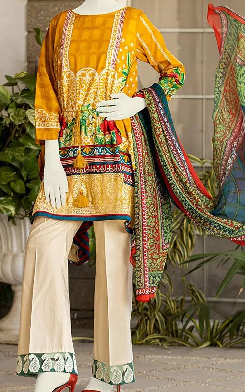 Pakistani Lawn Dresses