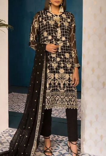 Designer Lawn Dresses