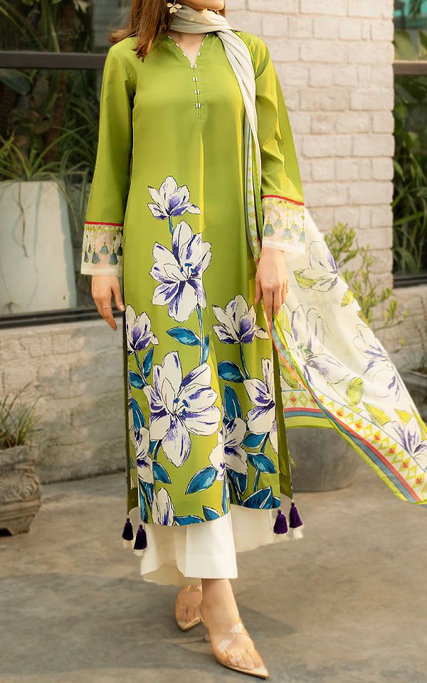Pakistani Lawn Dresses