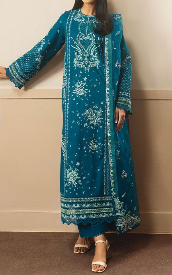 Pakistani Luxury Lawn Dresses