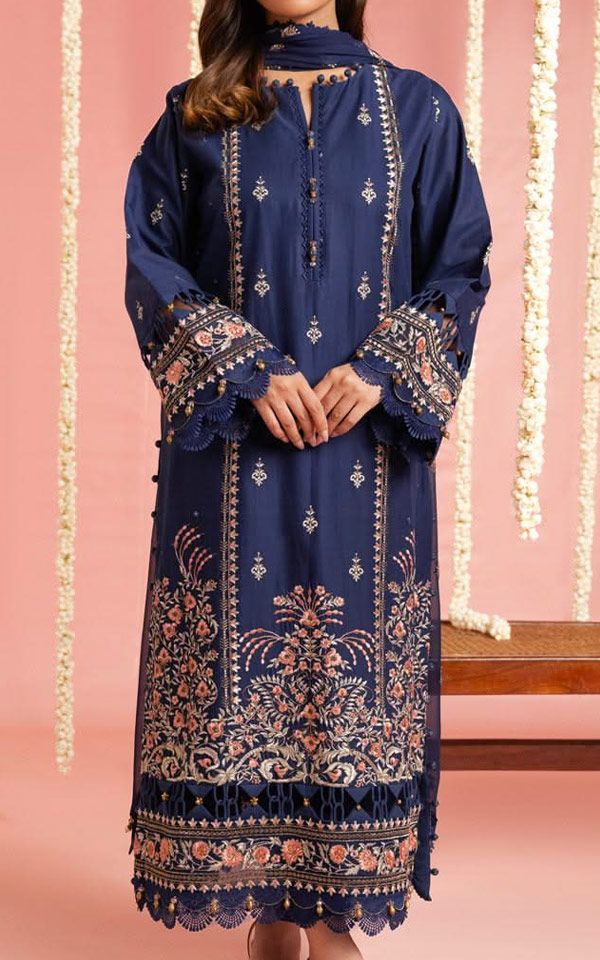 Pakistani Luxury Lawn Dresses