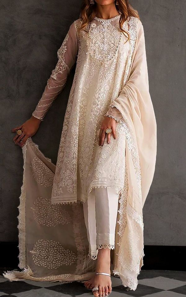 Pakistani Lawn Dresses