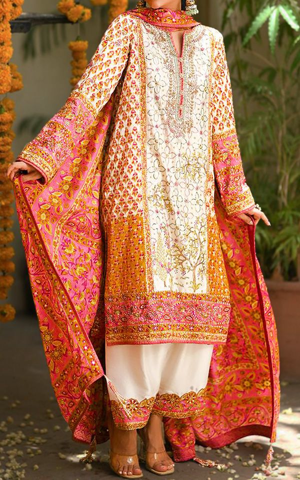 Pakistani Lawn Dresses