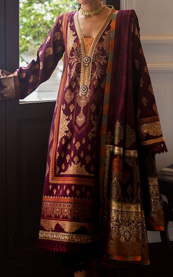 Pakistani Luxury Lawn Dresses