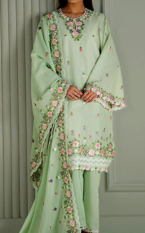 Pakistani Lawn Dresses