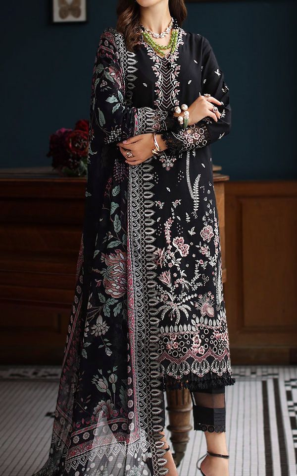 Pakistani Luxury Lawn Dresses