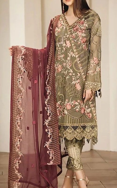 Designer Dresses In Pakistan