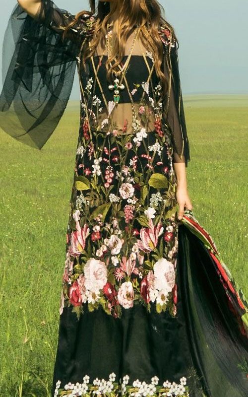 Pakistani Lawn suits