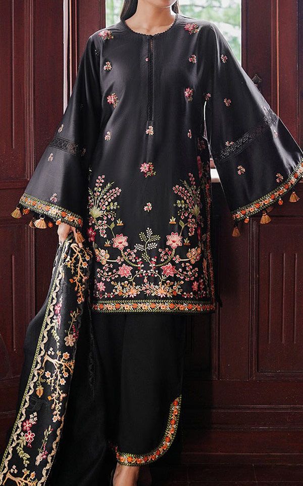 Pakistani Winter Dresses