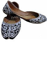 Khussa are the Traditional Pakistani Indian Shoes worn at Special Occasions