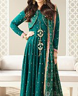 Why Pakistani Lawn Dresses Are Winning Hearts Across the USA