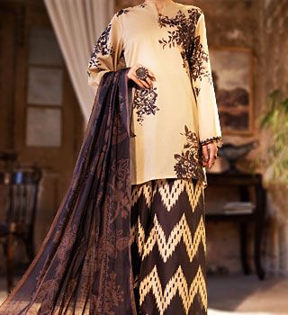  Almirah Lawn