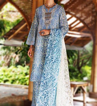  Almirah Lawn