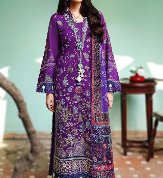  Roheenaz Lawn