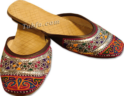 backless khussa