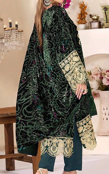 Adans Libas Green Velvet Suit | Pakistani Winter Dresses in USA- Image 2