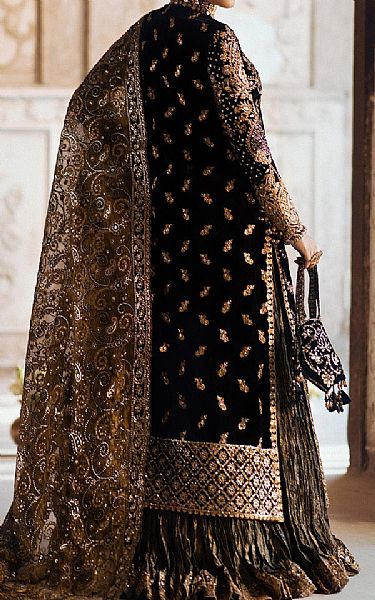 Aik Black Velvet Suit | Pakistani Winter Dresses in USA- Image 2