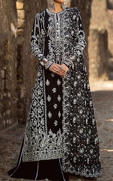 Aik Black Lawn Suit | Pakistani Lawn Suits- Image 1
