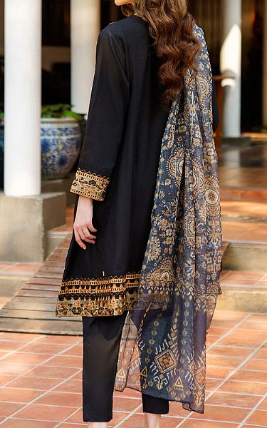 Garnet Janira | Pakistani Pret Wear Clothing by Garnet- Image 2