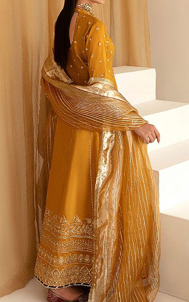 Mahum Asad Chambeli | Pakistani Pret Wear Clothing by Mahum Asad- Image 2