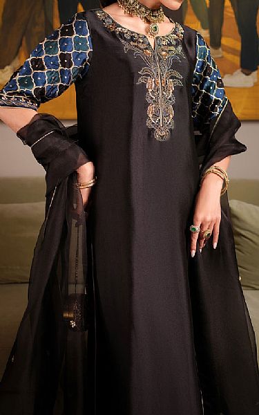 Mahum Asad Indigo Brew | Pakistani Pret Wear Clothing by Mahum Asad- Image 2