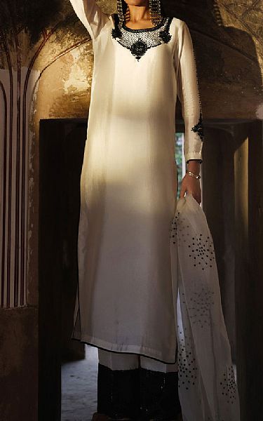 Mahum Asad Clean Threat | Pakistani Pret Wear Clothing by Mahum Asad- Image 1