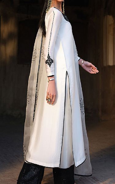 Mahum Asad Clean Threat | Pakistani Pret Wear Clothing by Mahum Asad- Image 2