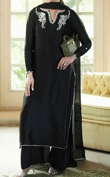 Mahum Asad Noire | Pakistani Pret Wear Clothing by Mahum Asad- Image 2