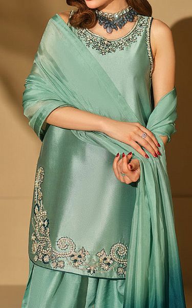Mahum Asad Shadow Bloom | Pakistani Pret Wear Clothing by Mahum Asad- Image 3