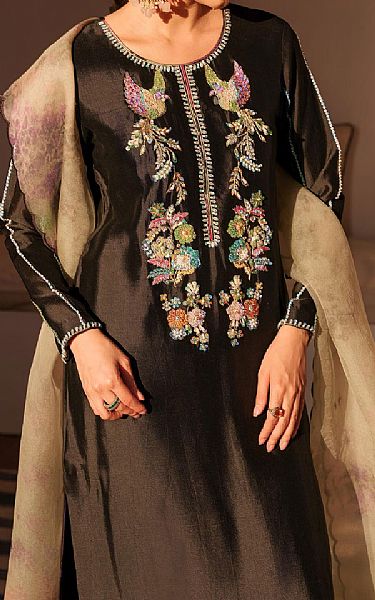 Mahum Asad Vixen | Pakistani Pret Wear Clothing by Mahum Asad- Image 2