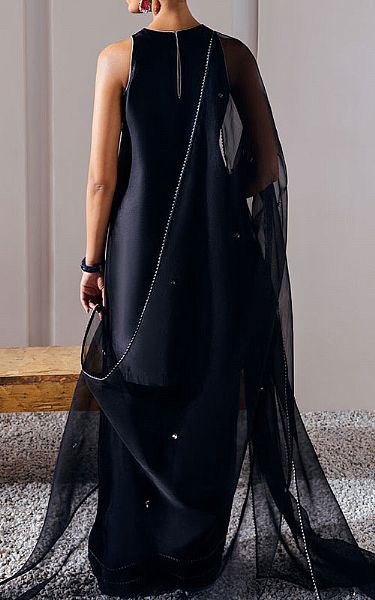 Mahum Asad Rock | Pakistani Pret Wear Clothing by Mahum Asad- Image 2