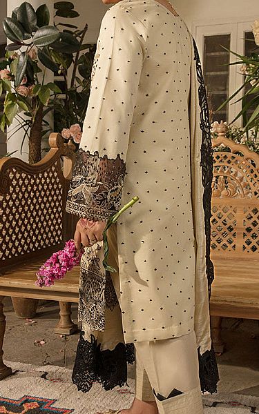 Rang Rasiya Black/Off-white Lawn Suit | Pakistani Lawn Suits- Image 2