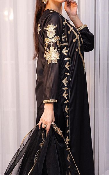 Reeza Ishq-e-Zaari | Pakistani Pret Wear Clothing by Reeza- Image 2
