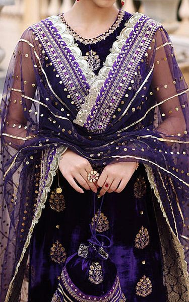Saadia Asad Dark Indigo Velvet Suit | Pakistani Winter Dresses- Image 2